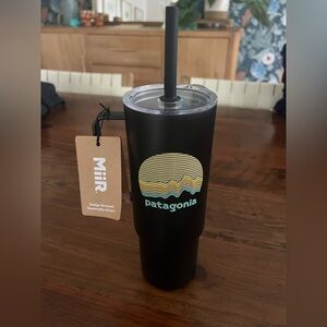 Patagonia Black Tumbler with Straw and Logo Miir 32oz
